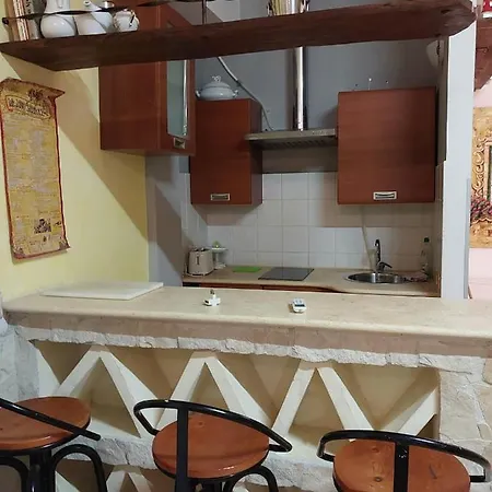 Vakantiehuis Tavernetta Casa Fiore 140mq *
